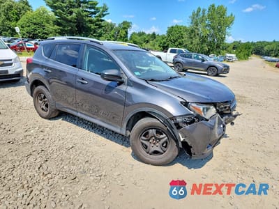 Czwarte zdjęcie samochodu z boku: 2015 TOYOTA RAV4 LE VIN:2T3BFREV8FW305640 - miniatura