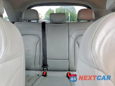 Zdjęcie 10 z 13 samochodu: 2015 AUDI Q3 PRESTIGE VIN:WA1GFCFS4FR009676 - miniatura