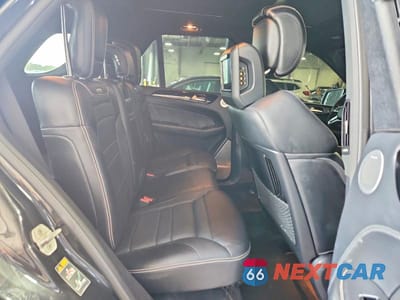 Zdjęcie 10 z 12 samochodu: 2014 MERCEDES-BENZ ML 63 AMG VIN:4JGDA7EB5EA349900 - miniatura