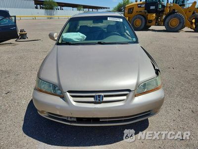 Piąte zdjęcie samochodu w środku: 2001 HONDA ACCORD EX VIN:1HGCG165X1A082561 - miniatura