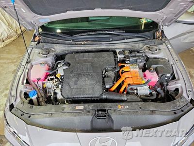 Zdjęcie 11 z 12 samochodu: 2025 HYUNDAI ELANTRA HYBRID BLUE VIN:KMHLM4DJXSU131763 - miniatura