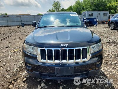 Piąte zdjęcie samochodu w środku: 2013 JEEP GRAND CHEROKEE LAREDO VIN:1C4RJFAG5DC537292 - miniatura
