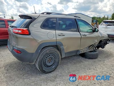Trzecie zdjęcie samochodu z tyłu: 2016 JEEP CHEROKEE TRAILHAWK VIN:1C4PJMBS4GW253377 - miniatura