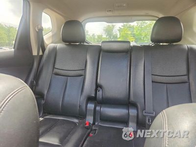 Zdjęcie 10 z 13 samochodu: 2019 NISSAN ROGUE SL VIN:5N1AT2MV8KC774636 - miniatura