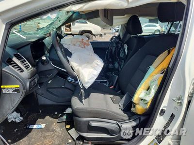 Zdjęcie 7 z 12 samochodu: 2017 KIA FORTE5 LX VIN:KNAFK5A89H5704781 - miniatura