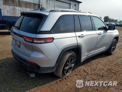 Trzecie zdjęcie samochodu z tyłu: 2025 JEEP GRAND CHEROKEE LAREDO VIN:1C4RJHAG4S8741383 - miniatura