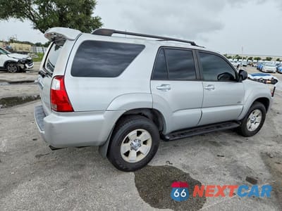 Trzecie zdjęcie samochodu z tyłu: 2006 TOYOTA 4RUNNER SR5 VIN:JTEZU14R568055995 - miniatura