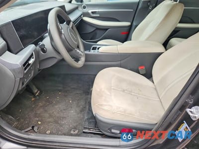 Zdjęcie 7 z 12 samochodu: 2025 HYUNDAI SONATA SEL VIN:KMHL64JAXSA450144 - miniatura