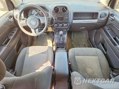 Zdjęcie 8 z 12 samochodu: 2016 JEEP COMPASS SPORT VIN:1C4NJDBB9GD646276 - miniatura