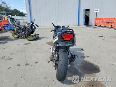 Czwarte zdjęcie samochodu z boku: 2002 SUZUKI GSF600 S VIN:JS1GN7AA422100586 - miniatura