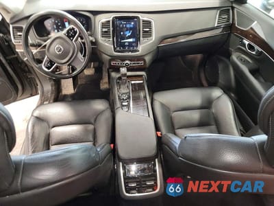 Zdjęcie 8 z 13 samochodu: 2019 VOLVO XC90 T6 MOMENTUM VIN:YV4A22PK4K1516096 - miniatura