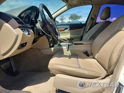 Zdjęcie 7 z 12 samochodu: 2011 MERCEDES-BENZ C 300 VIN:WDDGF5EB0BR172893 - miniatura