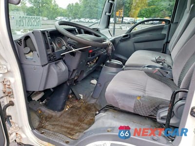 Zdjęcie 7 z 13 samochodu: 2016 ISUZU NPR HD BOX TRUCK VIN:JALC4W167G7001072 - miniatura