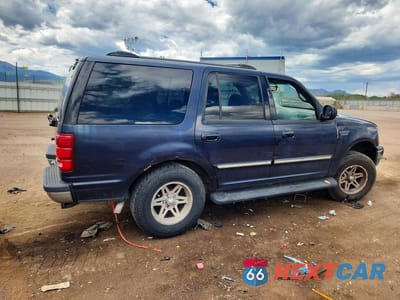 Trzecie zdjęcie samochodu z tyłu: 2000 FORD EXPEDITION XLT VIN:1FMPU16L2YLA60765 - miniatura
