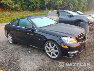 Czwarte zdjęcie samochodu z boku: 2012 MERCEDES-BENZ C 350 4MATIC VIN:WDDGJ8JB0CF908482 - miniatura