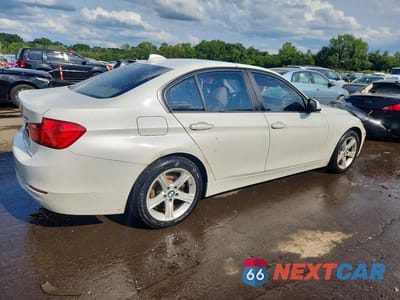 Trzecie zdjęcie samochodu z tyłu: 2013 BMW 328 XI SULEV VIN:WBA3B5C56DF590328 - miniatura