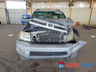 Piąte zdjęcie samochodu w środku: 2004 TOYOTA 4RUNNER SR5 VIN:JTEZU14RX40019263 - miniatura