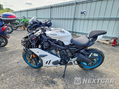 Trzecie zdjęcie samochodu z tyłu: 2026 CF MOTO 675SS VIN:LCEPEVLP6T6001631 - miniatura