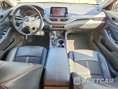 Zdjęcie 8 z 12 samochodu: 2025 NISSAN ALTIMA SR VIN:1N4BL4CW9SN322221 - miniatura