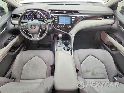 Zdjęcie 8 z 13 samochodu: 2020 TOYOTA CAMRY LE VIN:4T1C11AK4LU941086 - miniatura