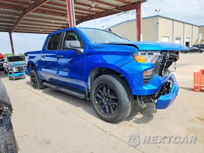 Czwarte zdjęcie samochodu z boku: 2022 CHEVROLET SILVERADO C1500 CUSTOM VIN:1GCPABEKXNZ631536 - miniatura