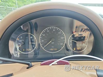 Zdjęcie 9 z 13 samochodu: 2005 MERCEDES-BENZ ML 350 VIN:4JGAB57EX5A542460 - miniatura