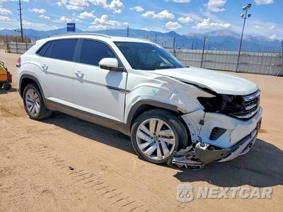 Czwarte zdjęcie samochodu z boku: 2022 VOLKSWAGEN ATLAS CROSS SPORT SE VIN:1V2KE2CA0NC204263 - miniatura