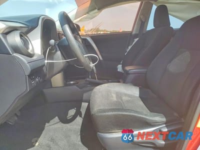 Zdjęcie 7 z 13 samochodu: 2014 TOYOTA RAV4 LE VIN:JTMZFREVXEJ010499 - miniatura