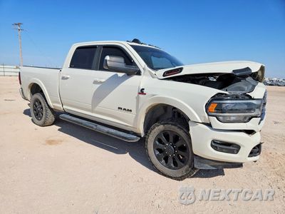 Czwarte zdjęcie samochodu z boku: 2022 RAM 2500 LARAMIE VIN:3C6UR5FL9NG327139 - miniatura