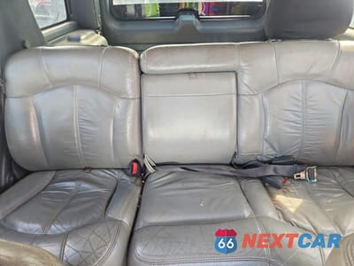 Zdjęcie 10 z 13 samochodu: 2001 CHEVROLET TAHOE C1500 VIN:1GNEC13T61R177908 - miniatura