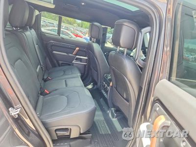 Zdjęcie 11 z 13 samochodu: 2024 LAND ROVER DEFENDER 110 S VIN:SALEJEEX3R2350416 - miniatura