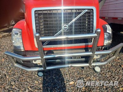 Zdjęcie 13 z 13 samochodu: 2015 VOLVO VN VNL VIN:4V4NC9EH8FN185401 - miniatura