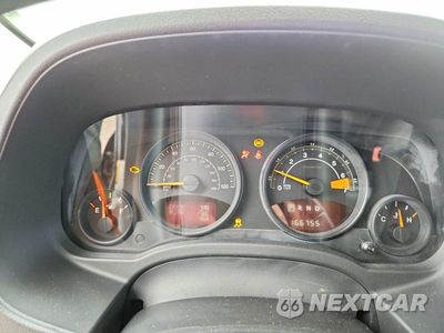 Zdjęcie 9 z 13 samochodu: 2016 JEEP PATRIOT LATITUDE VIN:1C4NJPFA0GD754532 - miniatura