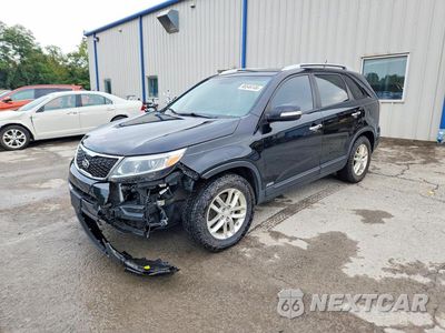 2015 KIA SORENTO LX 5XYKTCA67FG641797 - główne zdjęcie licytacji z USA - miniatura