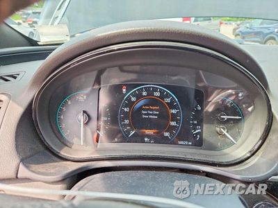 Zdjęcie 9 z 12 samochodu: 2017 BUICK REGAL GS VIN:2G4GT5GX4H9132021 - miniatura