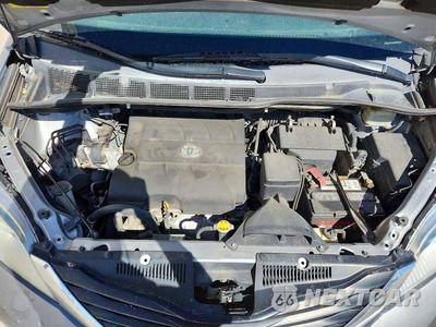 Zdjęcie 11 z 12 samochodu: 2016 TOYOTA SIENNA LE VIN:5TDKK3DC6GS735436 - miniatura