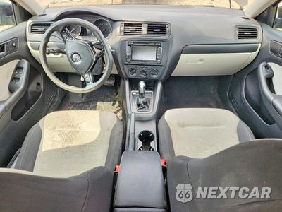Zdjęcie 8 z 13 samochodu: 2015 VOLKSWAGEN JETTA BASE VIN:3VW2K7AJ2FM217927 - miniatura