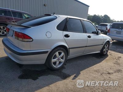 Trzecie zdjęcie samochodu z tyłu: 2001 SAAB 9-3 SE VIN:YS3DF58KX12034870 - miniatura