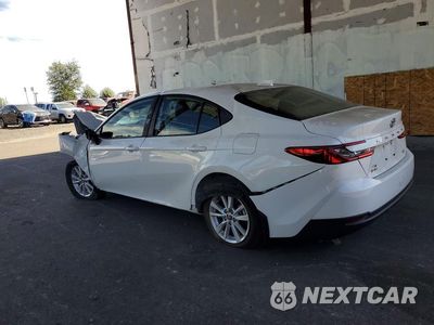 Drugie zdjęcie samochodu z przodu: 2026 TOYOTA CAMRY LE VIN:4T1DBADK1TU039038 - miniatura