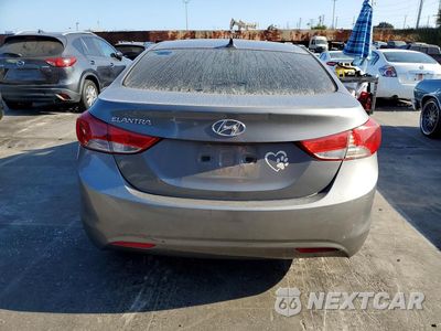 Zdjęcie 6 z 12 samochodu: 2013 HYUNDAI ELANTRA GLS VIN:5NPDH4AEXDH277808 - miniatura
