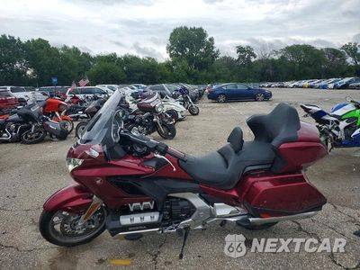 Trzecie zdjęcie samochodu z tyłu: 2019 HONDA GL1800 VIN:JH2SC7902KK100157 - miniatura