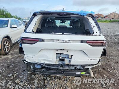 Zdjęcie 6 z 13 samochodu: 2023 JEEP GRAND CHEROKEE LIMITED VIN:1C4RJHBG0PC646337 - miniatura