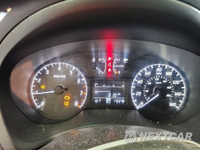 Zdjęcie 9 z 13 samochodu: 2016 NISSAN SENTRA S VIN:3N1AB7AP5GY320050 - miniatura