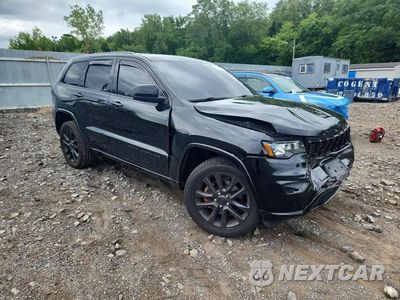 Czwarte zdjęcie samochodu z boku: 2021 JEEP GRAND CHEROKEE LAREDO VIN:1C4RJFAG1MC726263 - miniatura