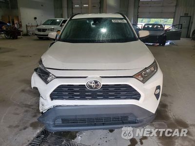 Piąte zdjęcie samochodu w środku: 2020 TOYOTA RAV4 XLE VIN:2T3W1RFV0LC035721 - miniatura