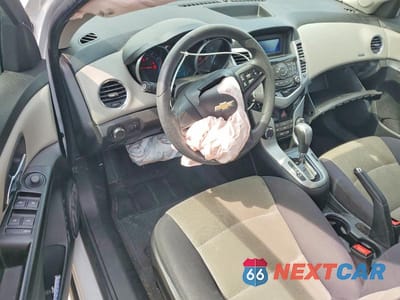 Zdjęcie 8 z 13 samochodu: 2014 CHEVROLET CRUZE LS VIN:1G1PA5SH8E7225527 - miniatura
