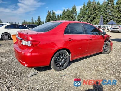 Trzecie zdjęcie samochodu z tyłu: 2013 TOYOTA COROLLA LE VIN:2T1BU4EE4DC023690 - miniatura