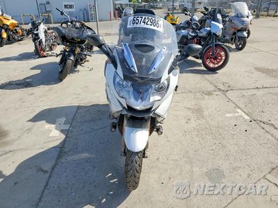 Drugie zdjęcie samochodu z przodu: 2014 BMW K1600 GTL VIN:WB1061309EZZ27515 - miniatura