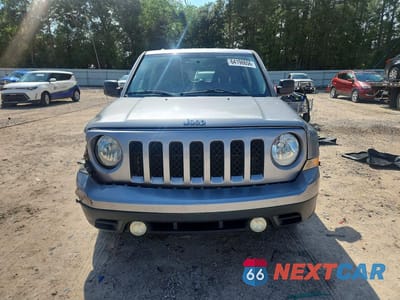 Piąte zdjęcie samochodu w środku: 2015 JEEP PATRIOT SPORT VIN:1C4NJPBB9FD107348 - miniatura
