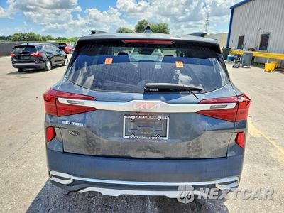 Zdjęcie 6 z 13 samochodu: 2023 KIA SELTOS S VIN:KNDEU2AA3P7398609 - miniatura